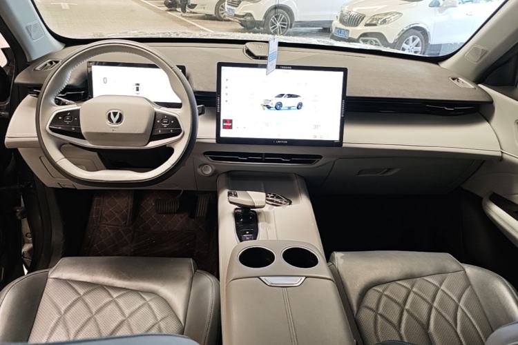 Used CHANGAN UNI-Z New Energy 2024 Blue Whale Smart Electric iDD 125km Beyond Edition Center Console