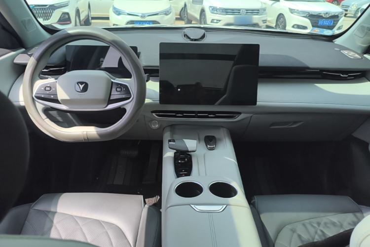 Used CHANGAN UNI-Z New Energy 2024 Blue Whale Smart Electric iDD 125km Beyond Edition Center Console