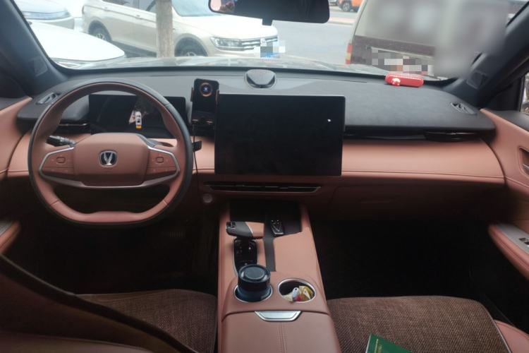 Used CHANGAN UNI-Z New Energy 2024 Blue Whale Smart Electric iDD 125km Beyond Edition Center Console