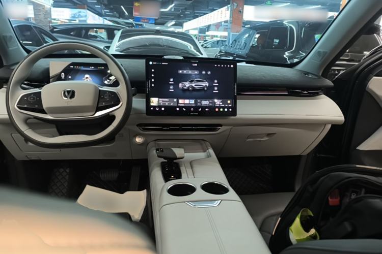 Used CHANGAN UNI-Z New Energy 2024 Blue Whale Smart Electric iDD 125km Beyond Edition Center Console