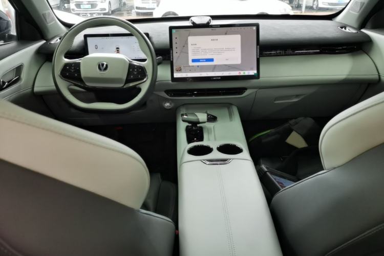 Used CHANGAN UNI-Z New Energy 2024 Blue Whale Smart Electric iDD 125km Excellence Model Center Console