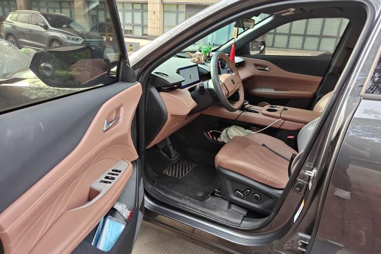 Used CHANGAN UNI-Z New Energy 2024 Blue Whale Smart Electric iDD 125km Excellence Model Driver Seat