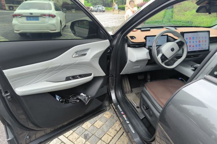 Used CHANGAN UNI-Z New Energy 2024 Blue Whale Smart Electric iDD 125km Excellence Model Driver Seat