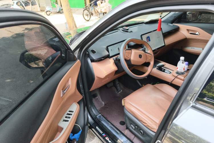 Used CHANGAN UNI-Z New Energy 2024 Blue Whale Smart Electric iDD 125km Excellence Model Driver Seat