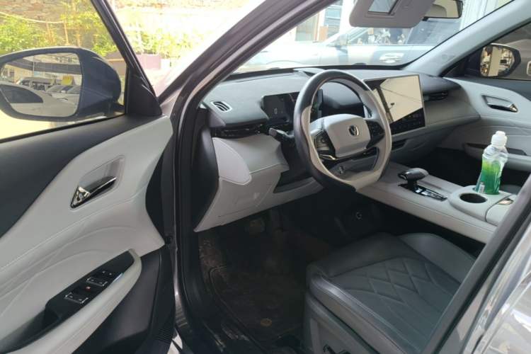 Used CHANGAN UNI-Z New Energy 2024 Blue Whale Smart Electric iDD 125km Excellence Model Driver Seat