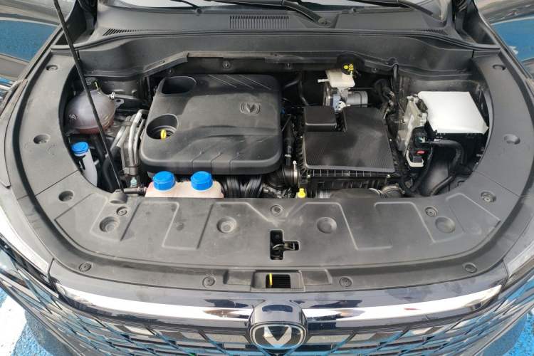 Used CHANGAN UNI-Z New Energy 2024 Blue Whale Smart Electric iDD 125km Beyond Edition Engine Bay