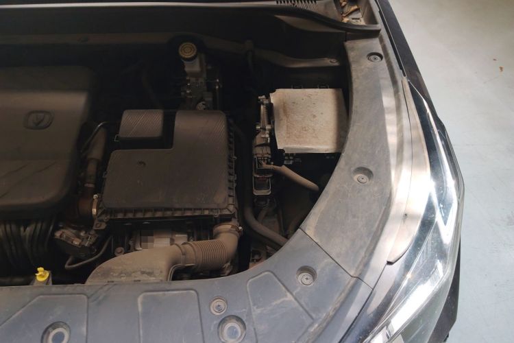 Used CHANGAN UNI-Z New Energy 2024 Blue Whale Smart Electric iDD 125km Beyond Edition Engine Bay Left