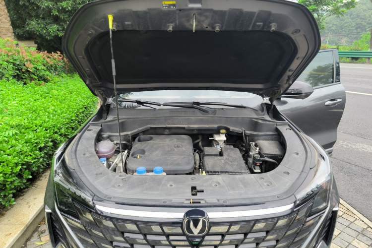 Used CHANGAN UNI-Z New Energy 2024 Blue Whale Smart Electric iDD 125km Excellence Model Engine Bay