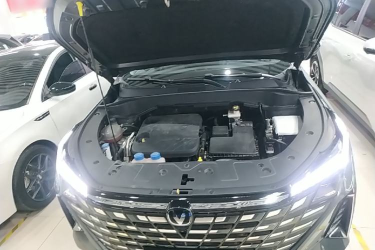 Used CHANGAN UNI-Z New Energy 2024 Blue Whale Smart Electric iDD 125km Beyond Edition Engine Bay