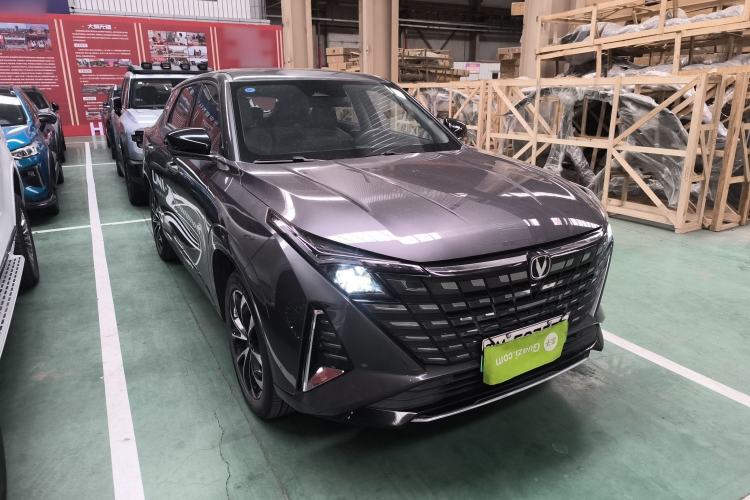 Used CHANGAN UNI-Z New Energy 2024 Blue Whale Smart Electric iDD 125km Beyond Edition Exterior 1