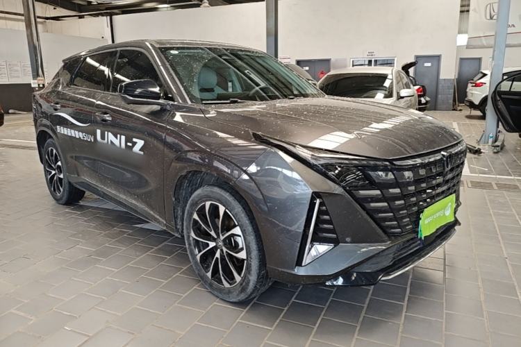 Used CHANGAN UNI-Z New Energy 2024 Blue Whale Smart Electric iDD 125km Beyond Edition Exterior 1