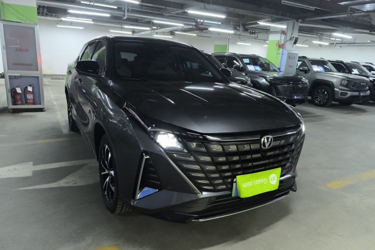 Used CHANGAN UNI-Z New Energy 2024 Blue Whale Smart Electric iDD 125km Beyond Edition Exterior 2