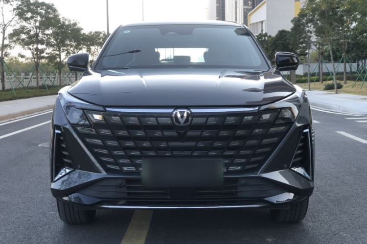 Used CHANGAN UNI-Z New Energy 2024 Blue Whale Smart Electric iDD 125km Beyond Edition Exterior 2