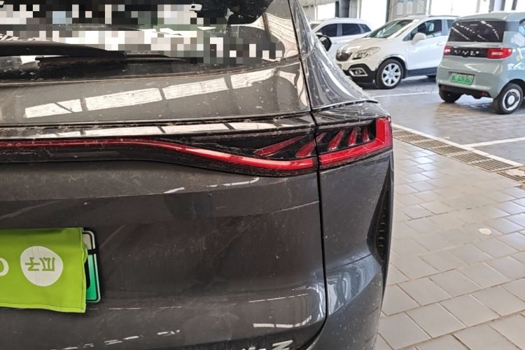 Used CHANGAN UNI-Z New Energy 2024 Blue Whale Smart Electric iDD 125km Beyond Edition Exterior 3