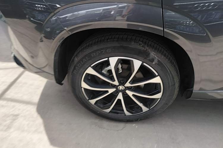 Used CHANGAN UNI-Z New Energy 2024 Blue Whale Smart Electric iDD 125km Excellence Model Exterior 5