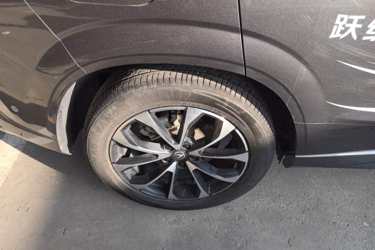 Used CHANGAN UNI-Z New Energy 2024 Blue Whale Smart Electric iDD 125km Excellence Model Exterior 8