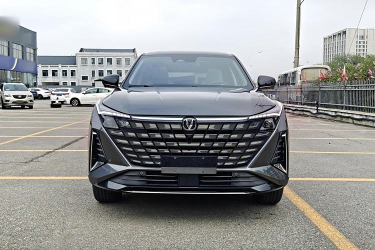 Used CHANGAN UNI-Z New Energy 2024 Blue Whale Smart Electric iDD 125km Excellence Model Front