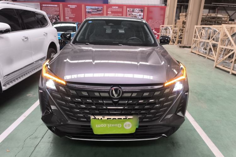 Used CHANGAN UNI-Z New Energy 2024 Blue Whale Smart Electric iDD 125km Beyond Edition Front