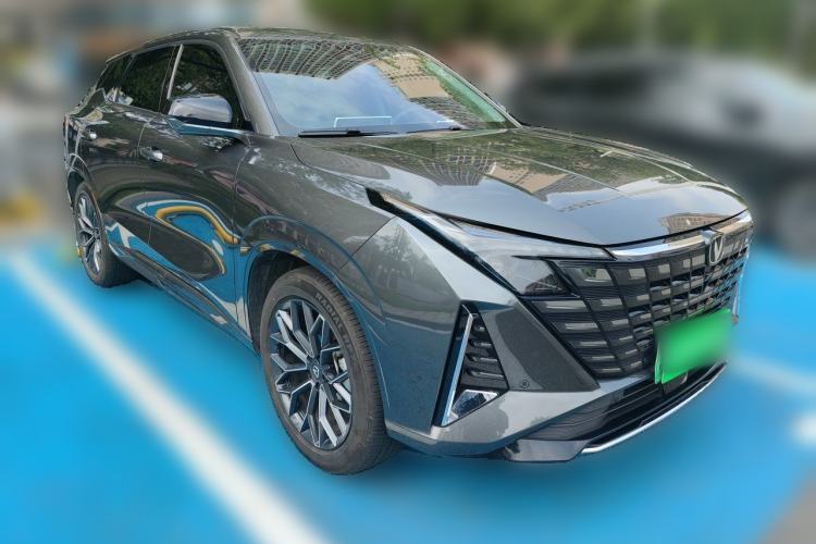 Used CHANGAN UNI-Z New Energy 2024 Blue Whale Smart Electric iDD 125km Beyond Edition Front Right 45 Deg