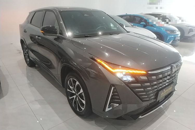 Used CHANGAN UNI-Z New Energy 2024 Blue Whale Smart Electric iDD 125km Beyond Edition Front Right 45 Deg