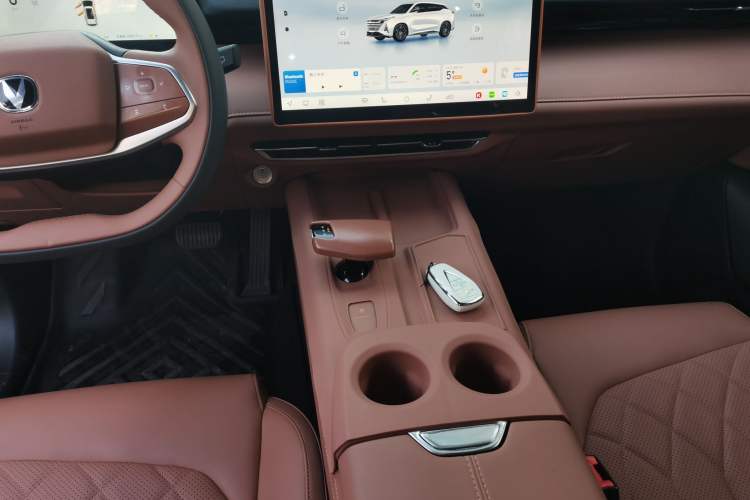 Used CHANGAN UNI-Z New Energy 2024 Blue Whale Smart Electric iDD 125km Beyond Edition Gear Lever