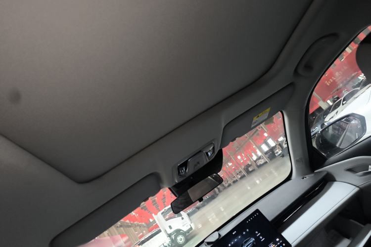 Used CHANGAN UNI-Z New Energy 2024 Blue Whale Smart Electric iDD 125km Beyond Edition Headliner