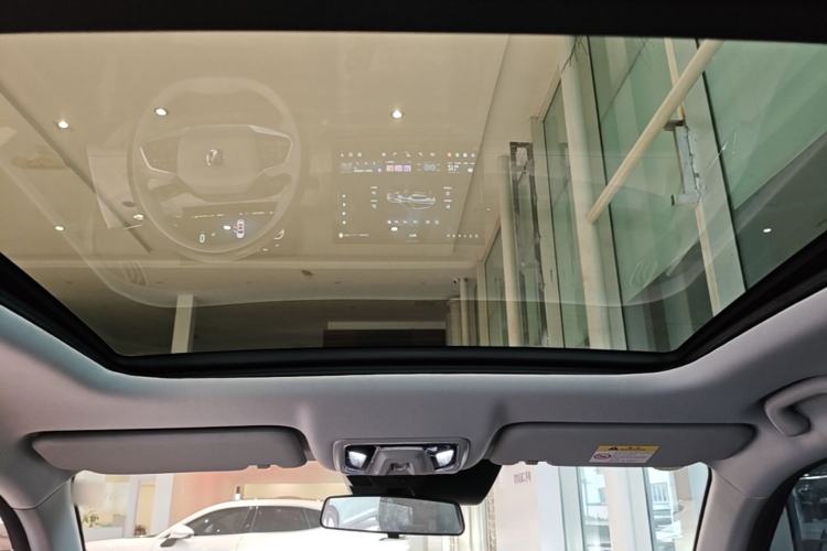 Used CHANGAN UNI-Z New Energy 2024 Blue Whale Smart Electric iDD 125km Beyond Edition Headliner