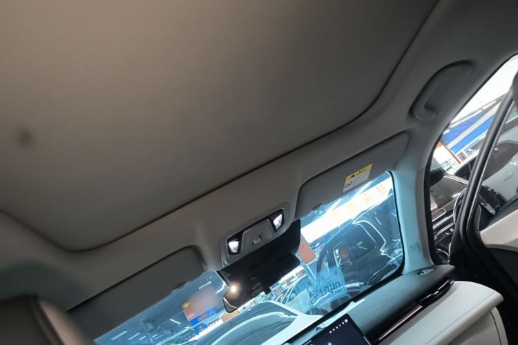 Used CHANGAN UNI-Z New Energy 2024 Blue Whale Smart Electric iDD 125km Beyond Edition Headliner