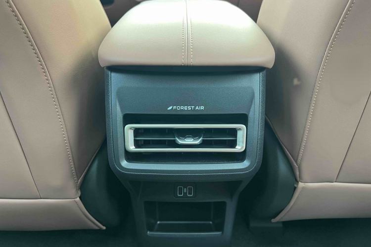 Used CHANGAN UNI-Z New Energy 2024 Blue Whale Smart Electric iDD 125km Beyond Edition Interior 3