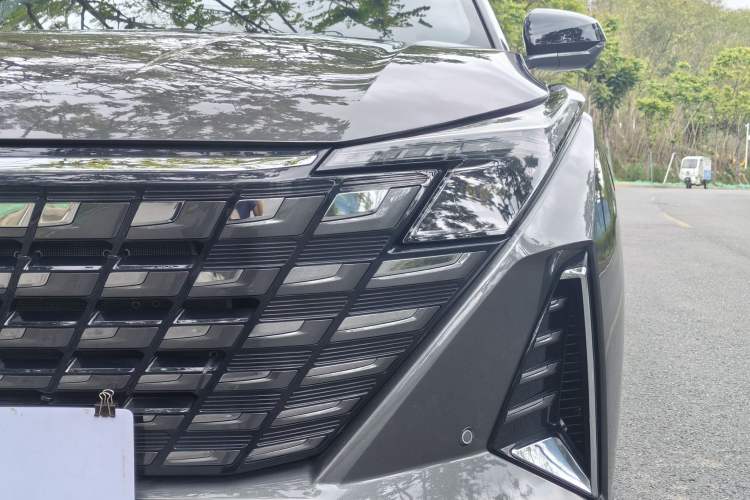 Used CHANGAN UNI-Z New Energy 2024 Blue Whale Smart Electric iDD 125km Beyond Edition Left Front Headlight