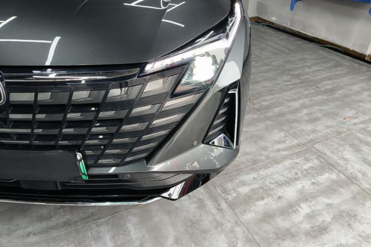 Used CHANGAN UNI-Z New Energy 2024 Blue Whale Smart Electric iDD 125km Excellence Model Left Front Headlight