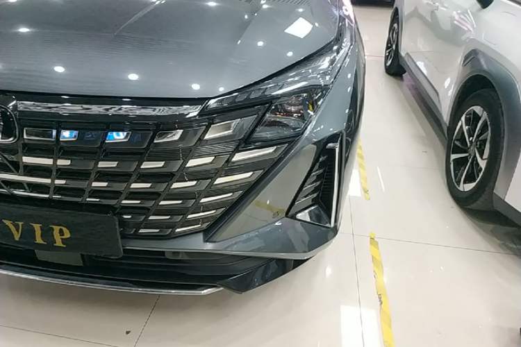 Used CHANGAN UNI-Z New Energy 2024 Blue Whale Smart Electric iDD 125km Beyond Edition Left Front Headlight