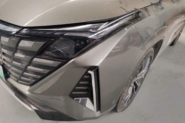 Used CHANGAN UNI-Z New Energy 2024 Blue Whale Smart Electric iDD 125km Excellence Model Left Front Headlight