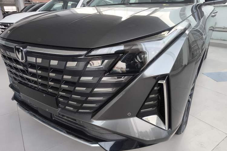 Used CHANGAN UNI-Z New Energy 2024 Blue Whale Smart Electric iDD 125km Leading Model Left Front Headlight