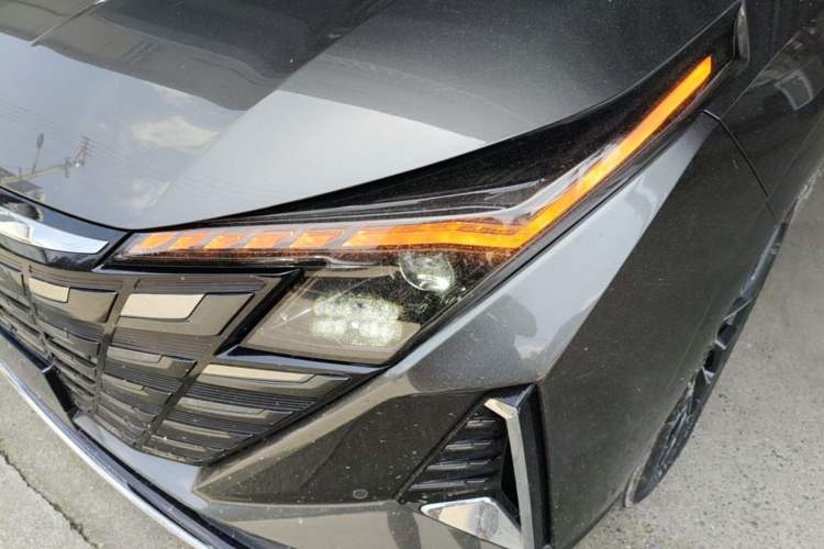 Used CHANGAN UNI-Z New Energy 2024 Blue Whale Smart Electric iDD 125km Excellence Model Left Front Headlight