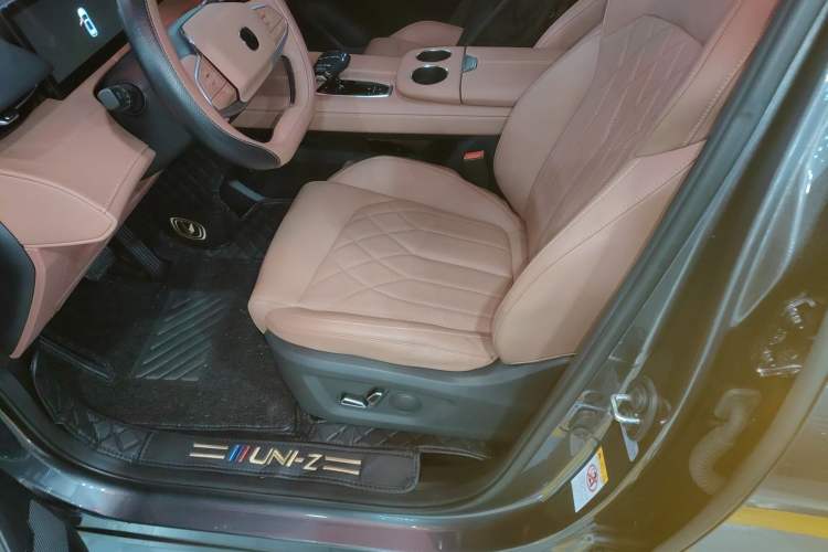 Used CHANGAN UNI-Z New Energy 2024 Blue Whale Smart Electric iDD 125km Beyond Edition Left Front Seat