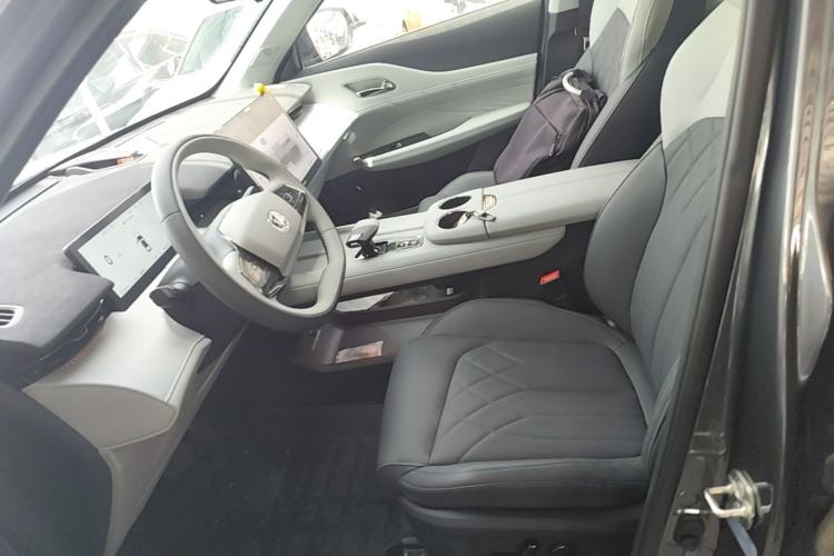 Used CHANGAN UNI-Z New Energy 2024 Blue Whale Smart Electric iDD 125km Excellence Model Left Front Seat