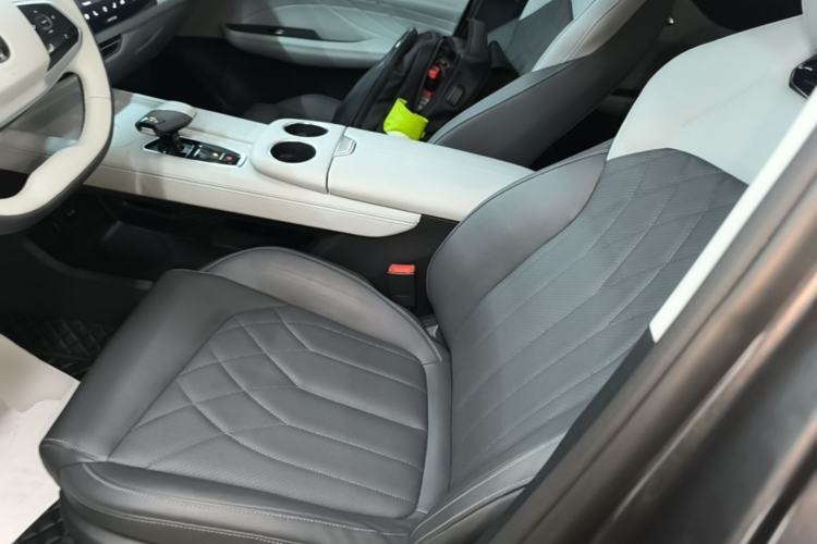 Used CHANGAN UNI-Z New Energy 2024 Blue Whale Smart Electric iDD 125km Beyond Edition Left Front Seat