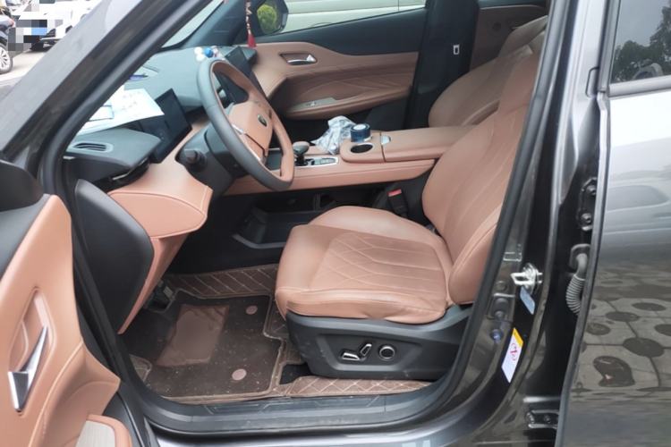 Used CHANGAN UNI-Z New Energy 2024 Blue Whale Smart Electric iDD 125km Excellence Model Left Front Seat