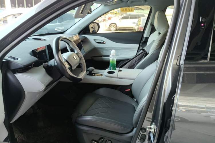 Used CHANGAN UNI-Z New Energy 2024 Blue Whale Smart Electric iDD 125km Excellence Model Left Front Seat