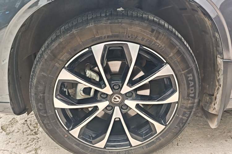 Used CHANGAN UNI-Z New Energy 2024 Blue Whale Smart Electric iDD 125km Excellence Model Left Front Wheel Hub