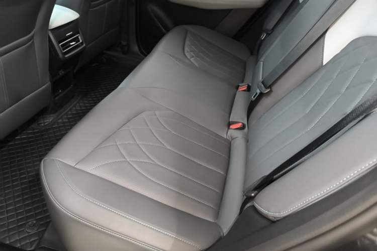 Used CHANGAN UNI-Z New Energy 2024 Blue Whale Smart Electric iDD 125km Beyond Edition Left Rear Seat