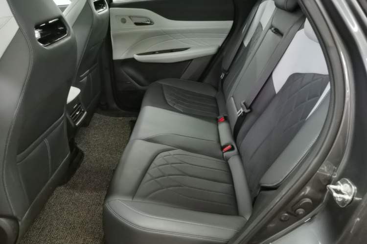 Used CHANGAN UNI-Z New Energy 2024 Blue Whale Smart Electric iDD 125km Excellence Model Left Rear Seat