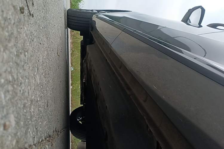 Used CHANGAN UNI-Z New Energy 2024 Blue Whale Smart Electric iDD 125km Excellence Model Left Side Sill
