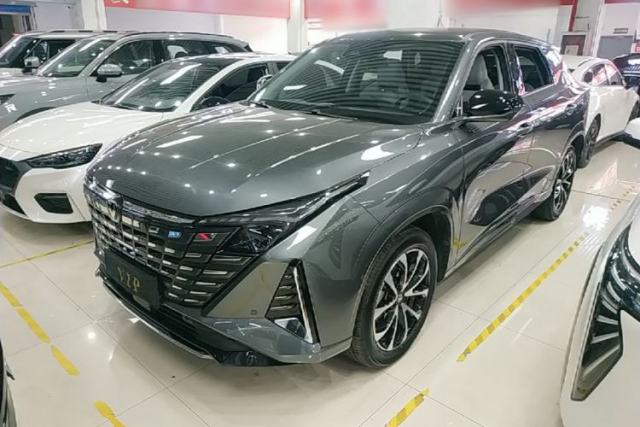 Used CHANGAN UNI-Z New Energy 2024 Blue Whale Smart Electric iDD 125km Beyond Edition