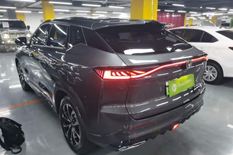 Used CHANGAN UNI-Z New Energy 2024 Blue Whale Smart Electric iDD 125km Beyond Edition Rear Left 45 Deg