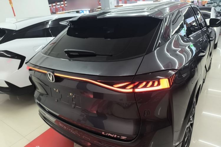 Used CHANGAN UNI-Z New Energy 2024 Blue Whale Smart Electric iDD 125km Beyond Edition Rear