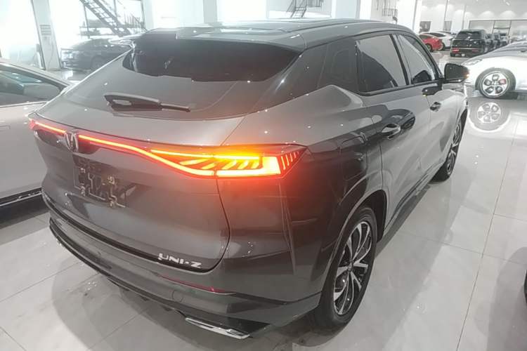 Used CHANGAN UNI-Z New Energy 2024 Blue Whale Smart Electric iDD 125km Beyond Edition Rear Right 45 Deg