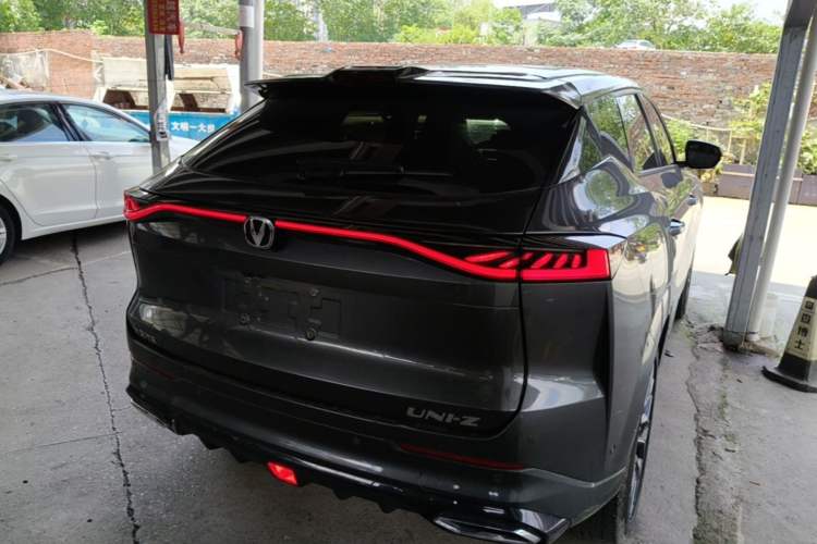 Used CHANGAN UNI-Z New Energy 2024 Blue Whale Smart Electric iDD 125km Excellence Model Rear Right 45 Deg