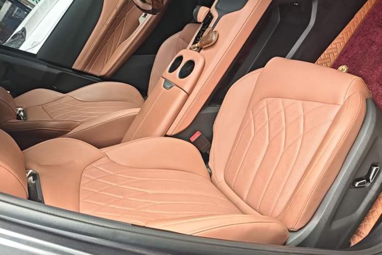 Used CHANGAN UNI-Z New Energy 2024 Blue Whale Smart Electric iDD 125km Excellence Model Right Front Seat